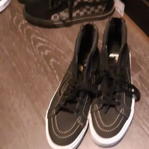Vans hi top